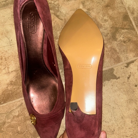 Coach Zelda women's suede heel pumps
Size 11M - Picture 3 of 9